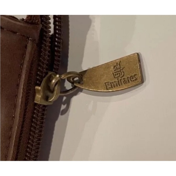 Emirates Set Of Cosmetic Toiletry Travel Makeup Bag No Amenities - Picture 4 of 7